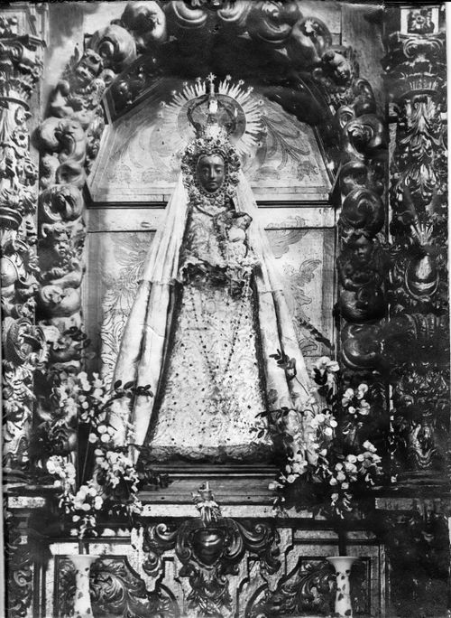 La Virgen del Rosario